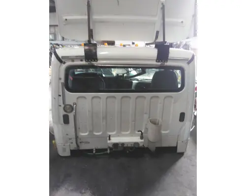 FREIGHTLINER M2 106 CAB