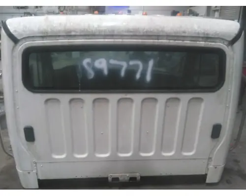 FREIGHTLINER M2 106 CAB