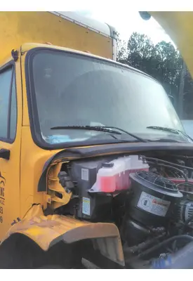 FREIGHTLINER M2 106 CAB