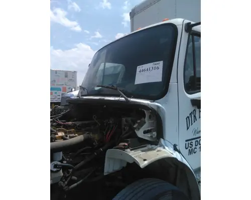 FREIGHTLINER M2 106 CAB