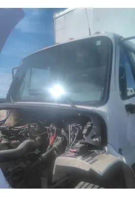 FREIGHTLINER M2 106 CAB
