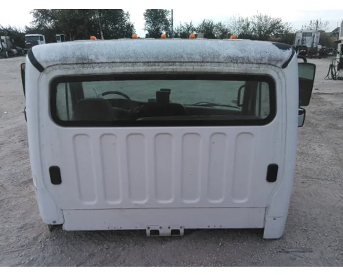 FREIGHTLINER M2 106 CAB