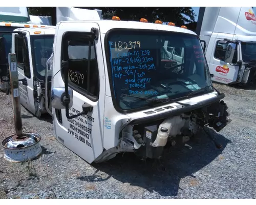 FREIGHTLINER M2 106 CAB