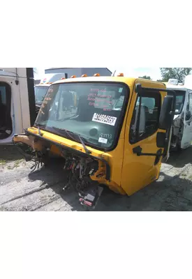 FREIGHTLINER M2 106 CAB