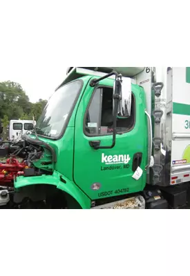 FREIGHTLINER M2 106 CAB