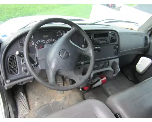 FREIGHTLINER M2 106 CAB