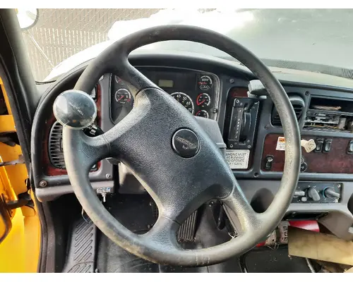 FREIGHTLINER M2 106 CAB