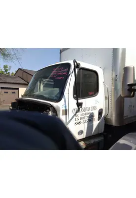FREIGHTLINER M2 106 CAB