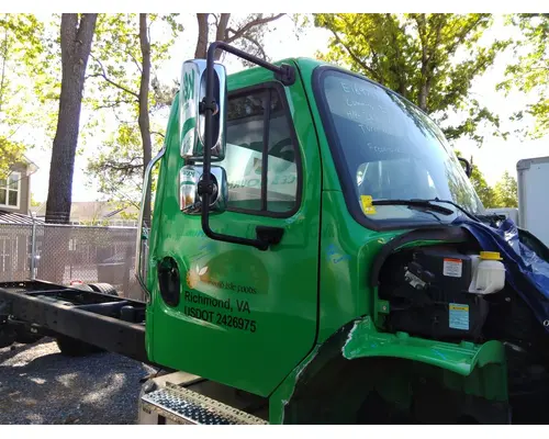 FREIGHTLINER M2 106 CAB