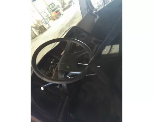 FREIGHTLINER M2 106 CAB