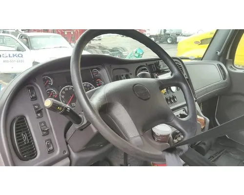 FREIGHTLINER M2 106 CAB