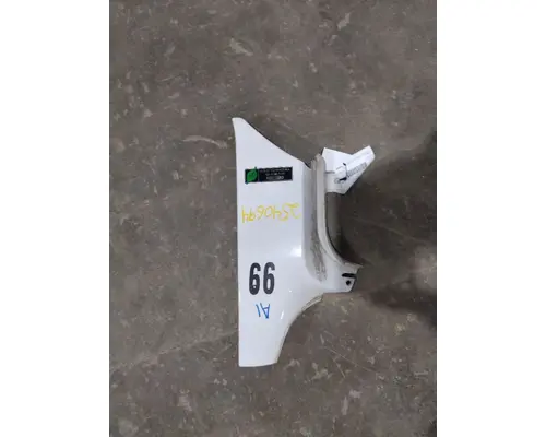 FREIGHTLINER M2 106 COWL