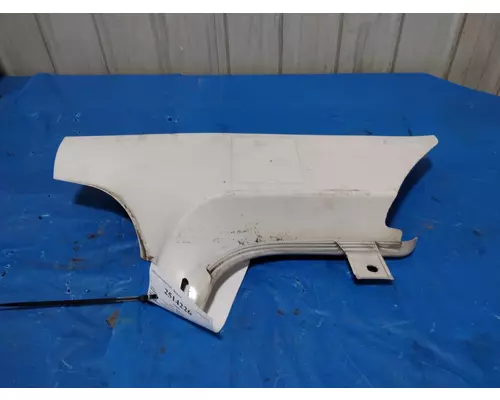 FREIGHTLINER M2 106 COWL