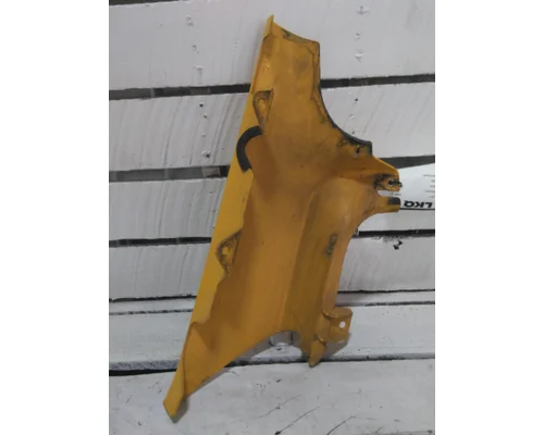 FREIGHTLINER M2 106 COWL