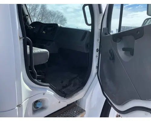 FREIGHTLINER M2-106 Cab Assembly