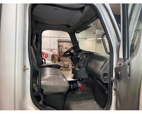 FREIGHTLINER M2-106 Cab Assembly
