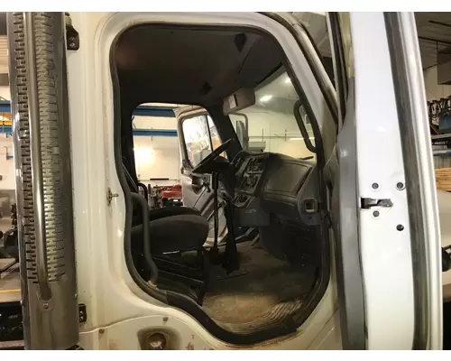 FREIGHTLINER M2-106 Cab Assembly