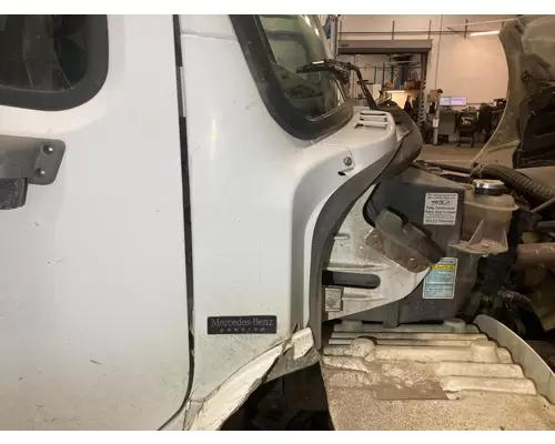 FREIGHTLINER M2-106 Cab Assembly