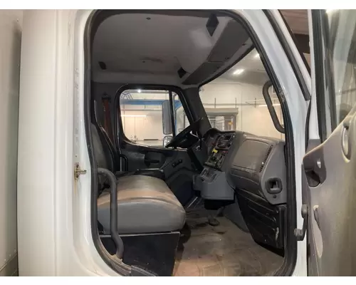 FREIGHTLINER M2-106 Cab Assembly