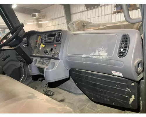 FREIGHTLINER M2-106 Cab Assembly