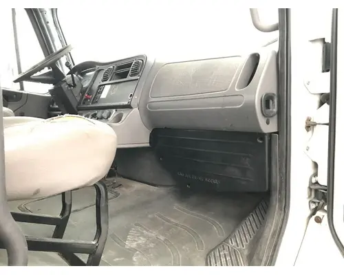 FREIGHTLINER M2-106 Cab Assembly