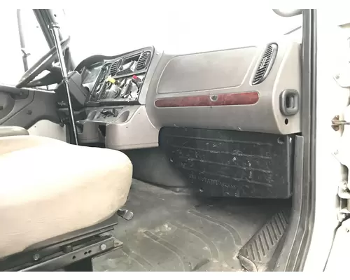 FREIGHTLINER M2-106 Cab Assembly