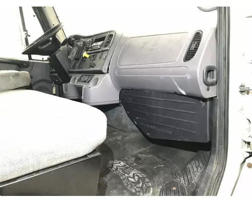 FREIGHTLINER M2-106 Cab Assembly