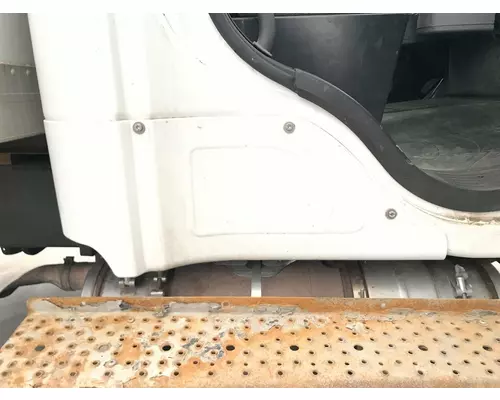 FREIGHTLINER M2-106 Cab Assembly