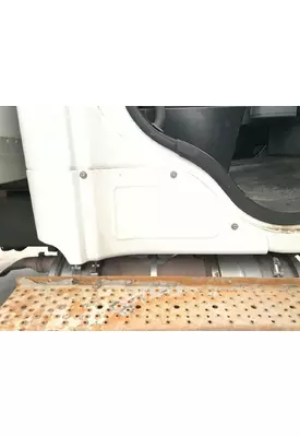FREIGHTLINER M2-106 Cab Assembly