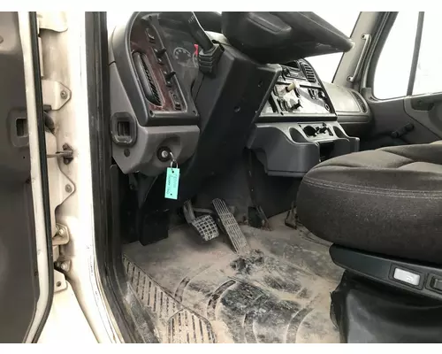 FREIGHTLINER M2-106 Cab Assembly