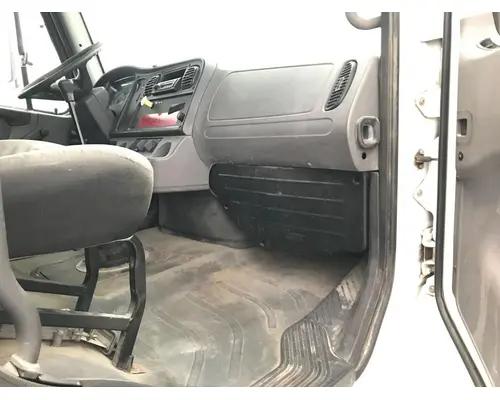 FREIGHTLINER M2-106 Cab Assembly