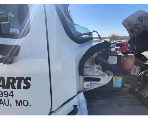 FREIGHTLINER M2-106 Cab Assembly