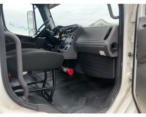 FREIGHTLINER M2-106 Cab Assembly