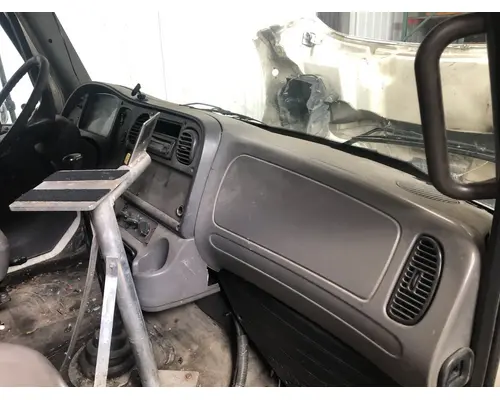FREIGHTLINER M2-106 Cab Assembly