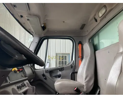 FREIGHTLINER M2-106 Cab Assembly