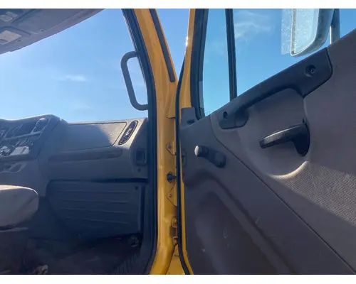 FREIGHTLINER M2-106 Cab Assembly