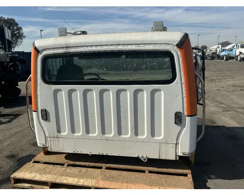 FREIGHTLINER M2 106 Cab Assembly