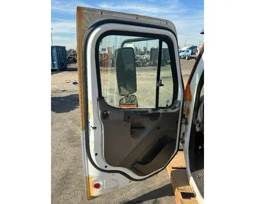 FREIGHTLINER M2 106 Cab Assembly