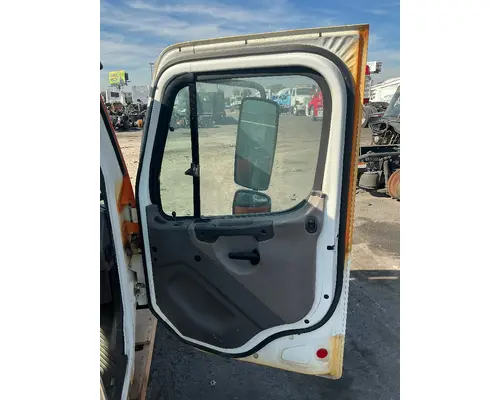 FREIGHTLINER M2 106 Cab Assembly