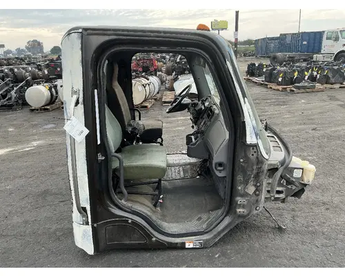 FREIGHTLINER M2 106 Cab Assembly