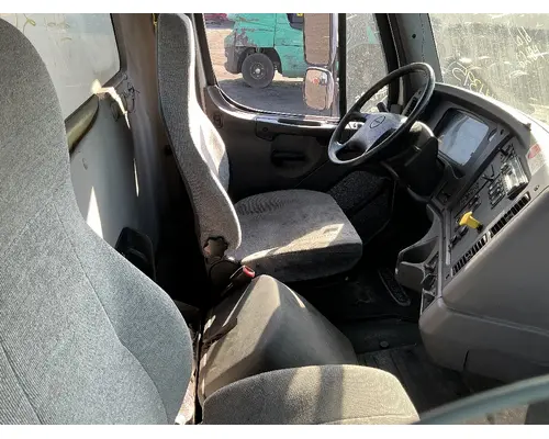 FREIGHTLINER M2 106 Cab Assembly