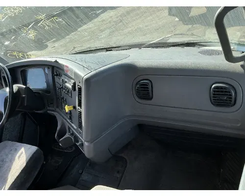 FREIGHTLINER M2 106 Cab Assembly