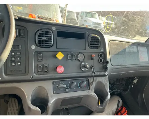 FREIGHTLINER M2 106 Cab Assembly