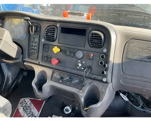 FREIGHTLINER M2 106 Cab Assembly