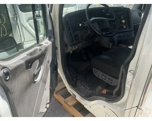 FREIGHTLINER M2 106 Cab Assembly