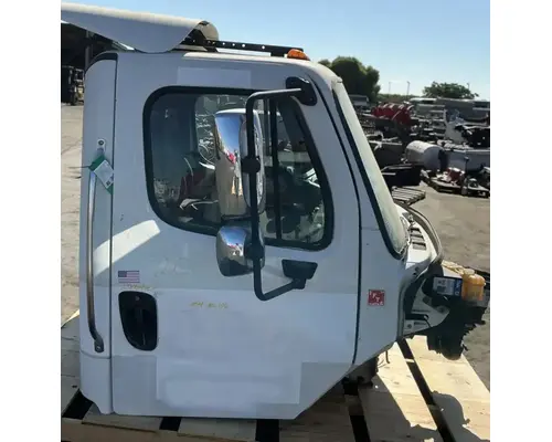 FREIGHTLINER M2 106 Cab Assembly