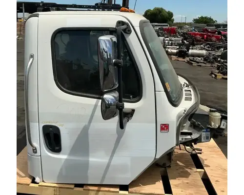 FREIGHTLINER M2 106 Cab Assembly