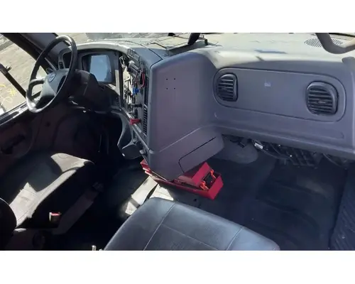 FREIGHTLINER M2 106 Cab Assembly