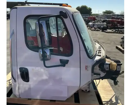 FREIGHTLINER M2 106 Cab Assembly