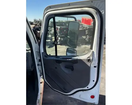 FREIGHTLINER M2 106 Cab Assembly